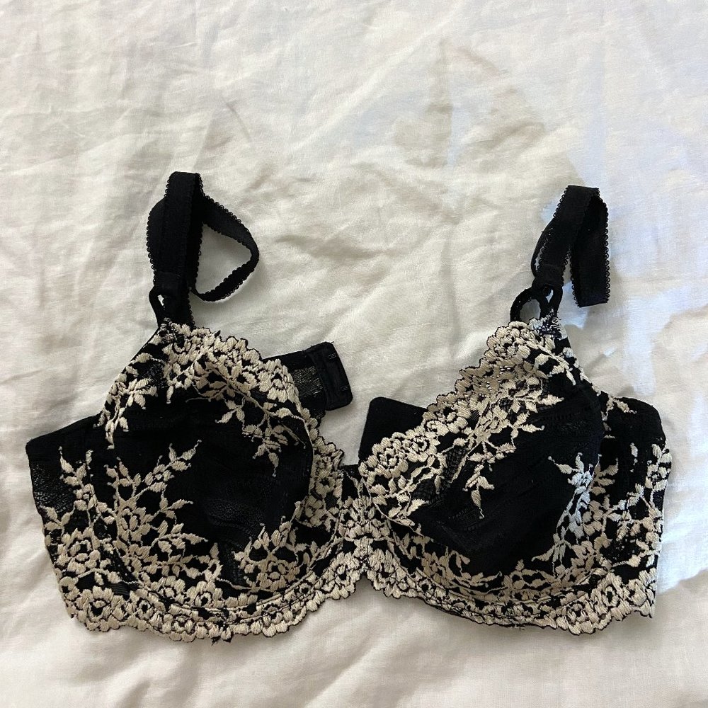 Wacoal Cream and Black Lace Bra